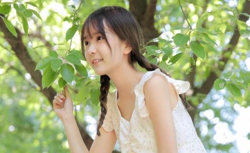 女朋友梦中现他人，解读情感梦境的深层含义